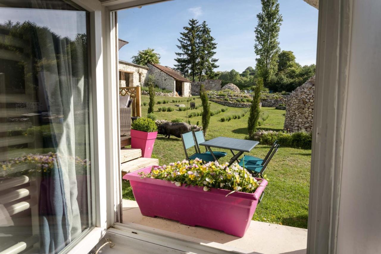 Villa Les Bories En Champagne Montlevon Esterno foto